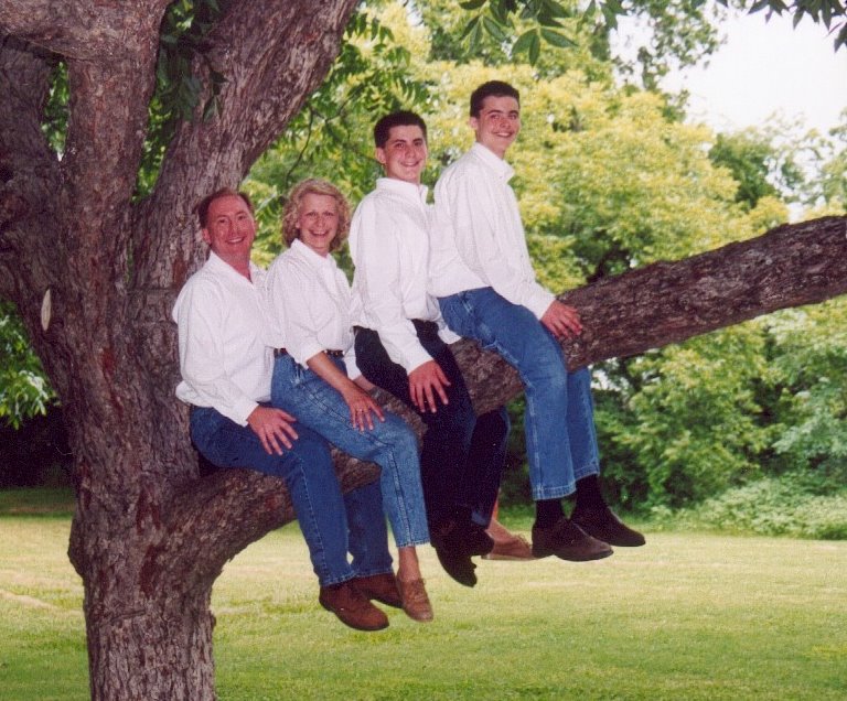 Awkward-Family-Photos-Book