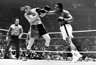 muhammad ali connects with wepner