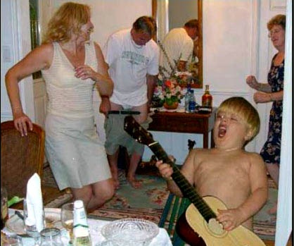 wtf_pictures-party-family